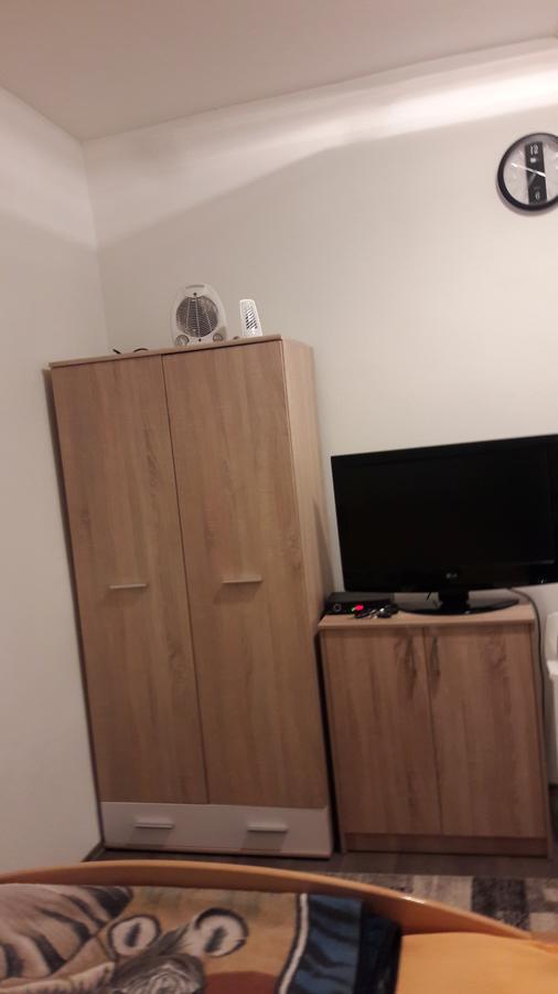 Rooms Adrijana Banja Luka Exteriör bild